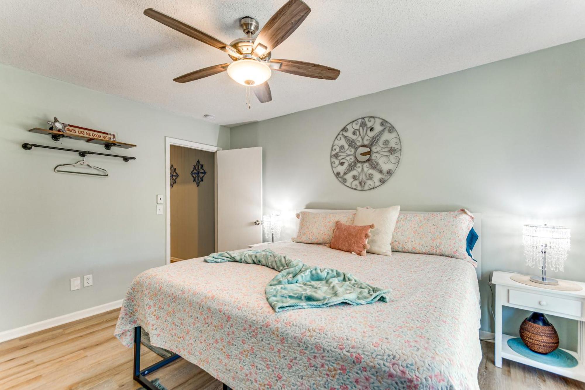Fort Walton Coastal Retreat With Yard Walk To Beach Fort Walton Beach Zewnętrze zdjęcie