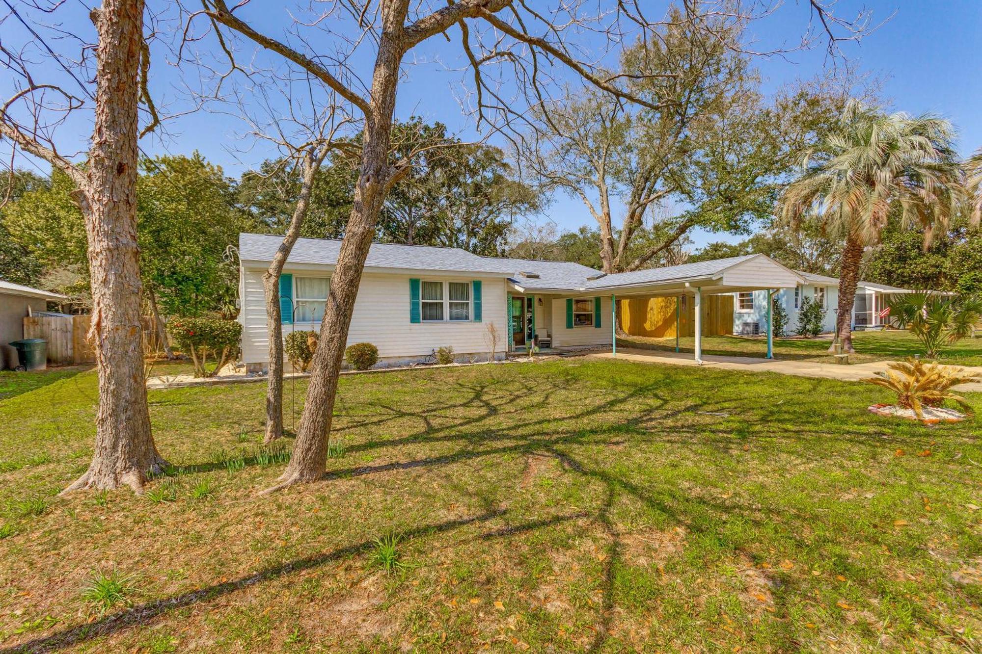 Fort Walton Coastal Retreat With Yard Walk To Beach Fort Walton Beach Zewnętrze zdjęcie